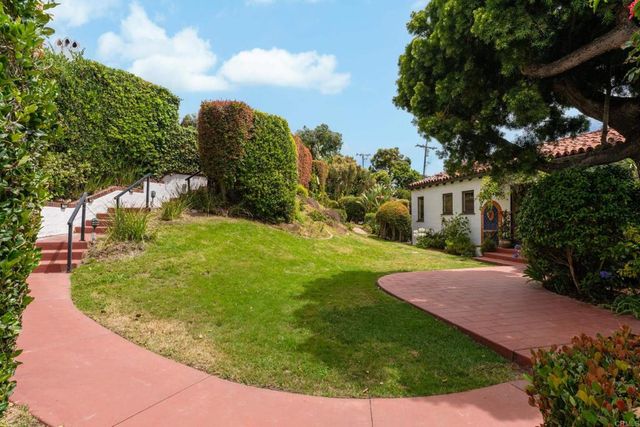 1406 La Jolla Knoll, La Jolla, CA 92037