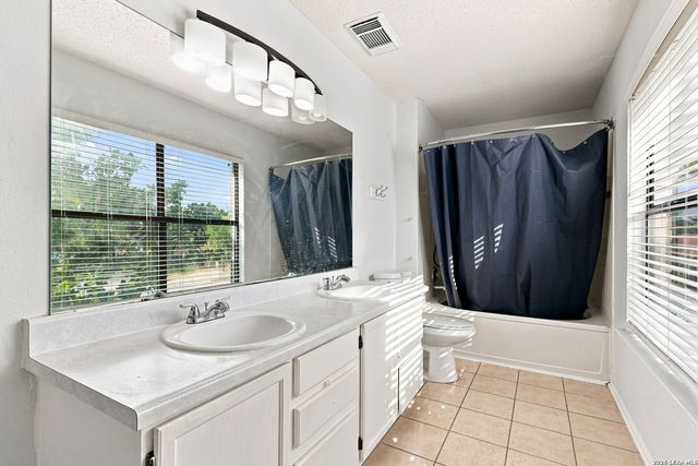 2803 Fisher Field, San Antonio, TX 78245