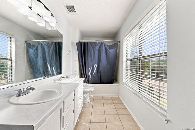 2803 Fisher Field, San Antonio, TX 78245