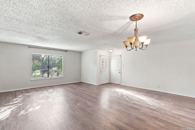 2803 Fisher Field, San Antonio, TX 78245