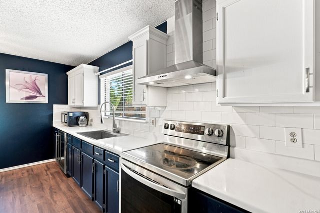 2803 Fisher Field, San Antonio, TX 78245