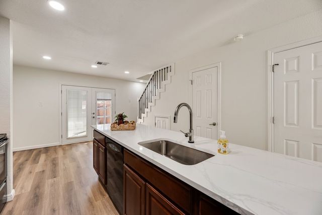 190 Merlin Way, Euless, TX 76039