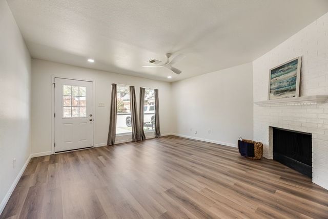 190 Merlin Way, Euless, TX 76039