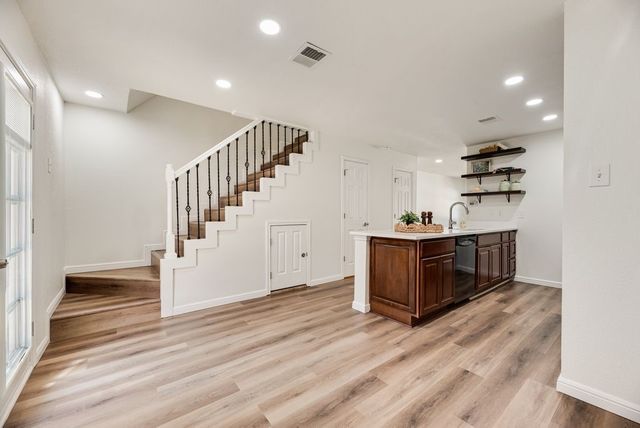 190 Merlin Way, Euless, TX 76039