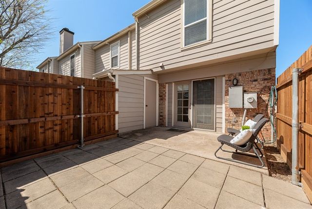 190 Merlin Way, Euless, TX 76039