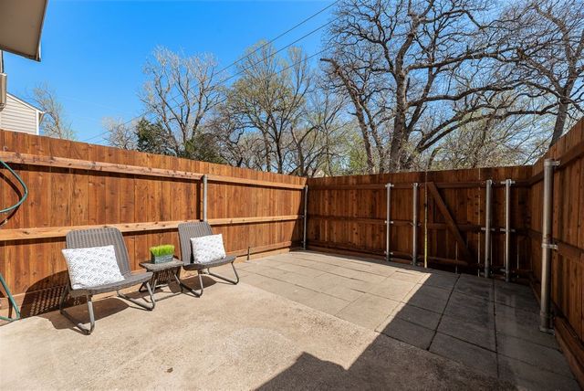 190 Merlin Way, Euless, TX 76039