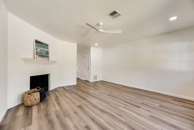 190 Merlin Way, Euless, TX 76039