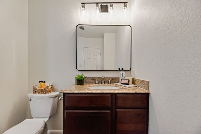 190 Merlin Way, Euless, TX 76039