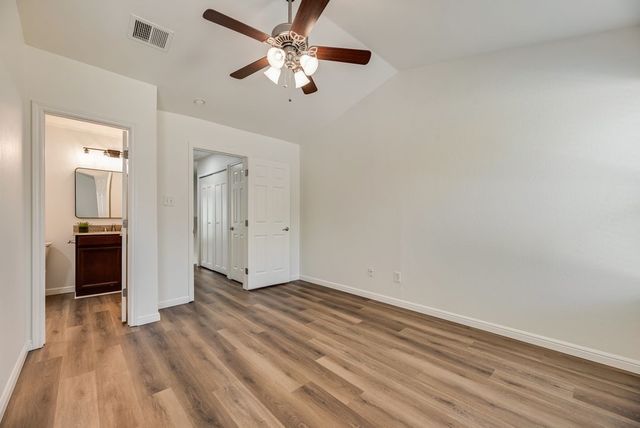 190 Merlin Way, Euless, TX 76039