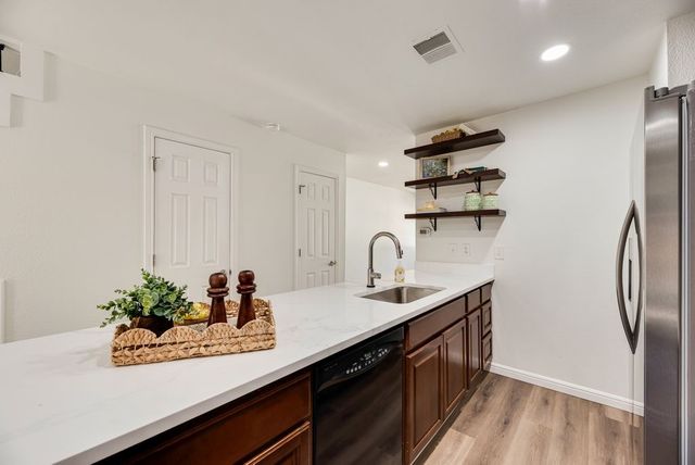 190 Merlin Way, Euless, TX 76039