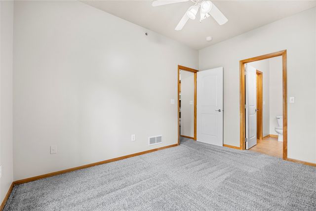 3400 SE Glenstone Drive 4, Grimes, IA 50111