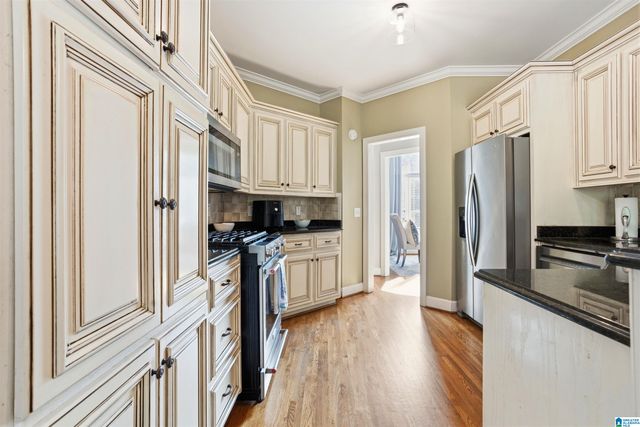 6704 CLEAR CREEK CIRCLE, Trussville, AL 35173