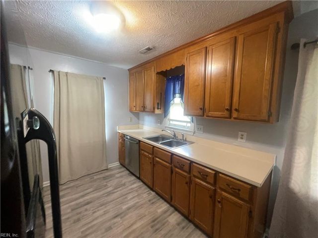 730 Michelle DR, Newport News, VA 23601