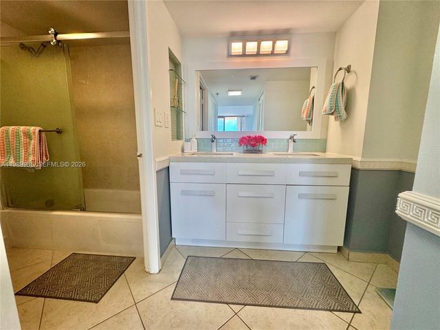 290 174th Street 1507, Sunny Isles Beach, FL 33160