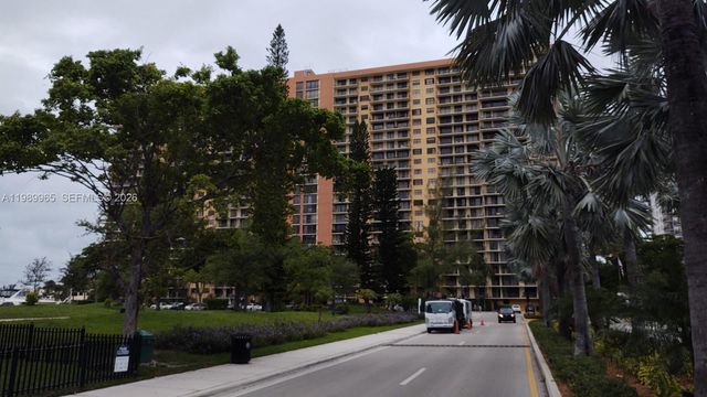 290 174th Street 1507, Sunny Isles Beach, FL 33160