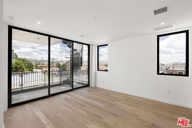 1413 S Doheny Drive, Los Angeles, CA 90035