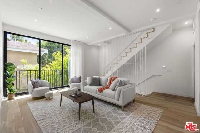 1413 S Doheny Drive, Los Angeles, CA 90035