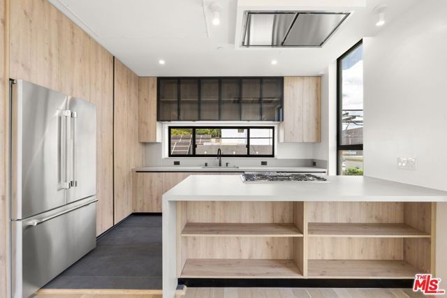 1413 S Doheny Drive, Los Angeles, CA 90035