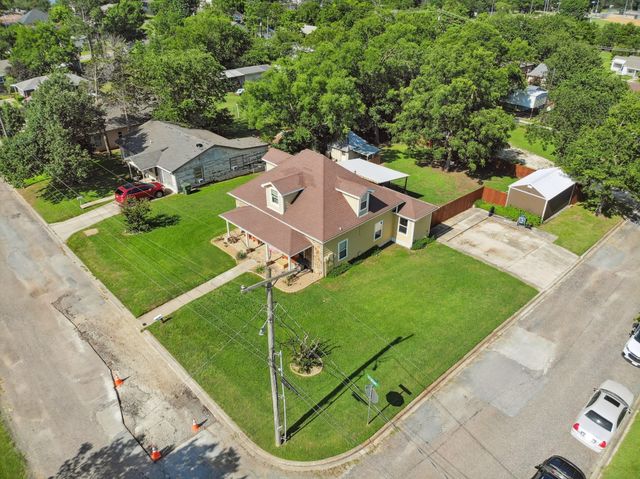 115 D Street, Whitesboro, TX 76273