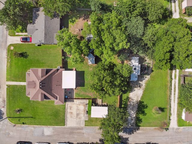 115 D Street, Whitesboro, TX 76273