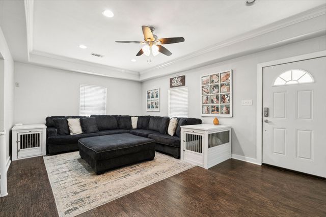 115 D Street, Whitesboro, TX 76273