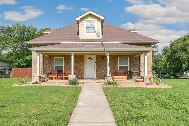 115 D Street, Whitesboro, TX 76273