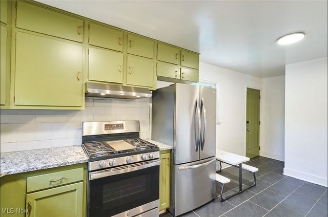 635 N Hawkins Avenue, Akron, OH 44313