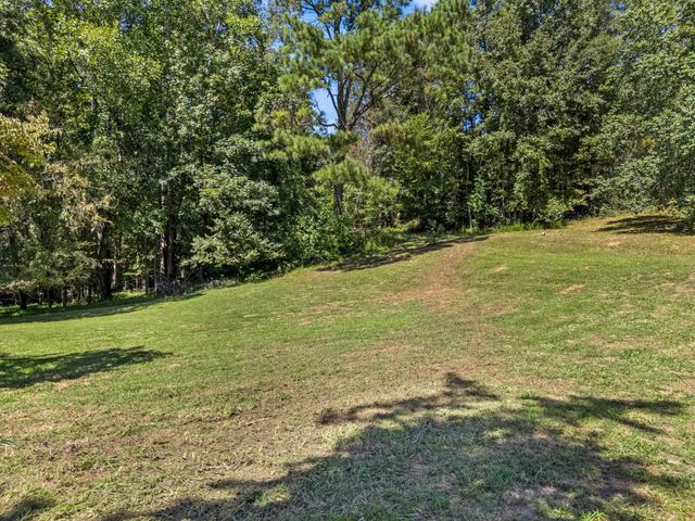 915 Old Melvin Hill Road, Campobello, SC 29322