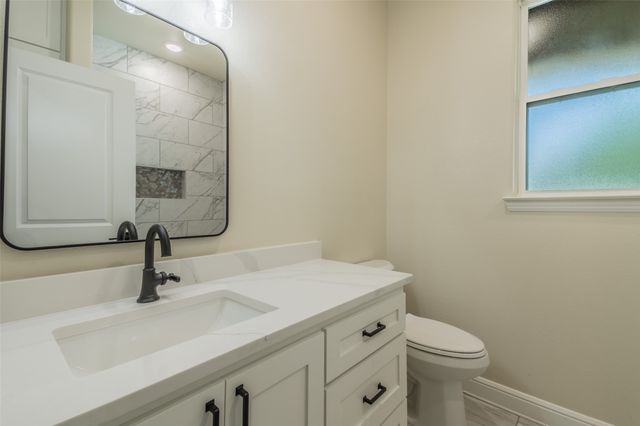 2719 Sycamore Court, Granbury, TX 76048