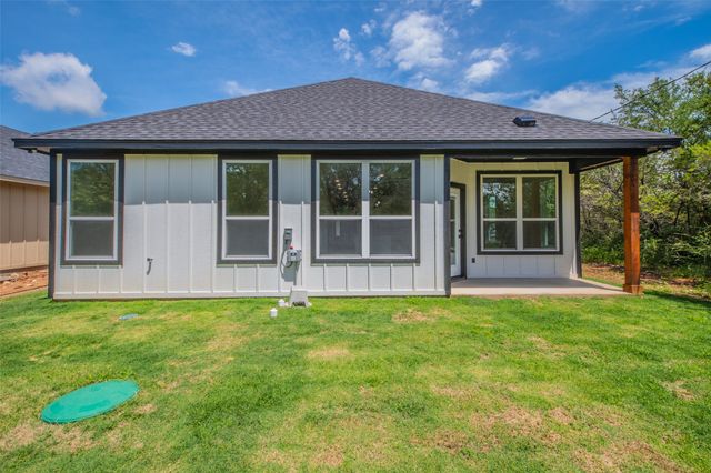 2719 Sycamore Court, Granbury, TX 76048