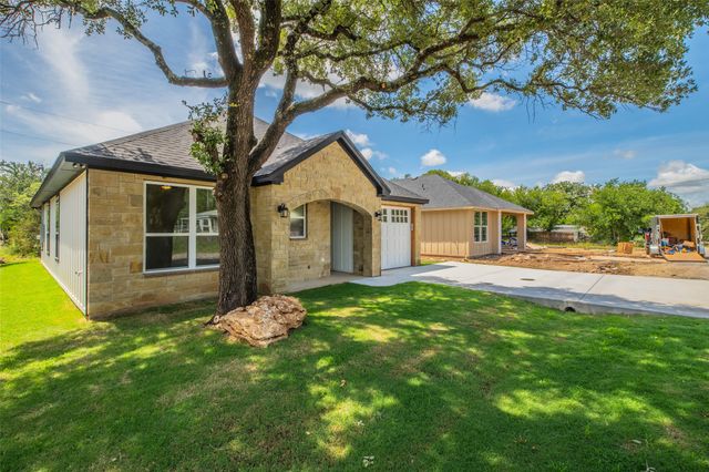 2719 Sycamore Court, Granbury, TX 76048