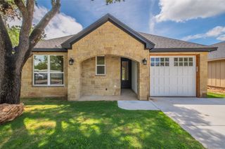 2719 Sycamore Court, Granbury, TX 76048