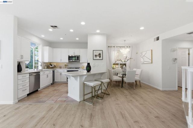 5630 Highcrest Ct, Pleasanton, CA 94588
