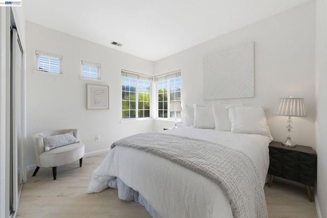 5630 Highcrest Ct, Pleasanton, CA 94588