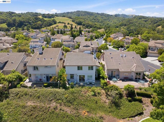 5630 Highcrest Ct, Pleasanton, CA 94588