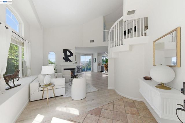 5630 Highcrest Ct, Pleasanton, CA 94588