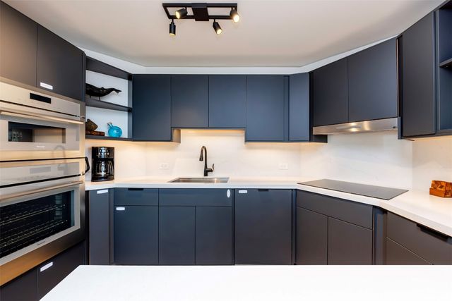 88 Piikoi Street 2309, Honolulu, HI 96814