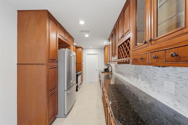 7700 15TH WAY N, St Petersburg, FL 33702