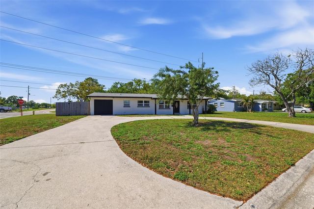 7700 15TH WAY N, St Petersburg, FL 33702