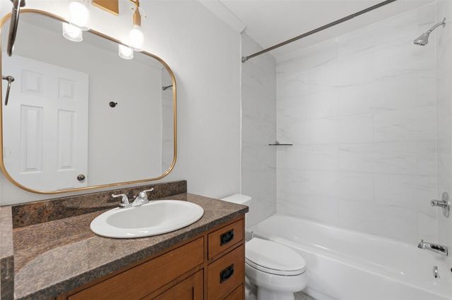 7700 15TH WAY N, St Petersburg, FL 33702