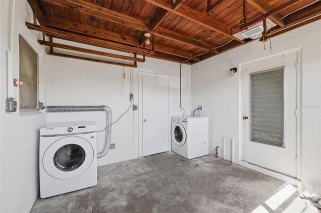 7700 15TH WAY N, St Petersburg, FL 33702