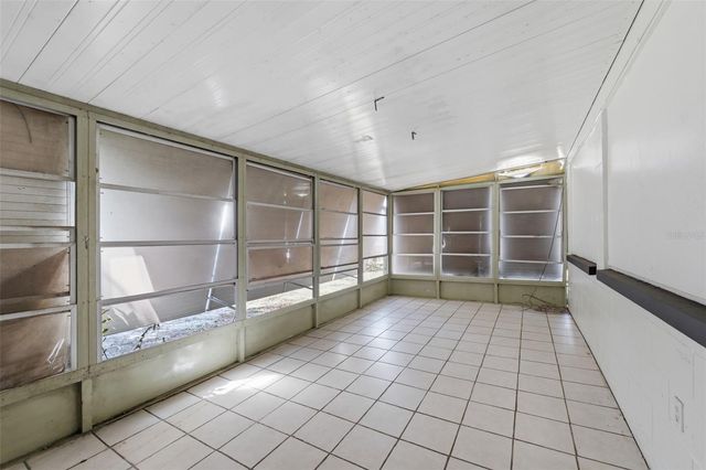 7700 15TH WAY N, St Petersburg, FL 33702