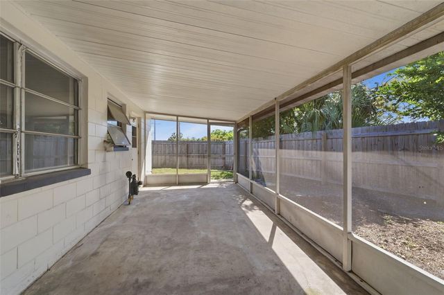 7700 15TH WAY N, St Petersburg, FL 33702