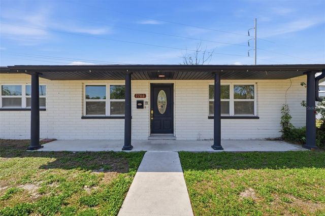 7700 15TH WAY N, St Petersburg, FL 33702