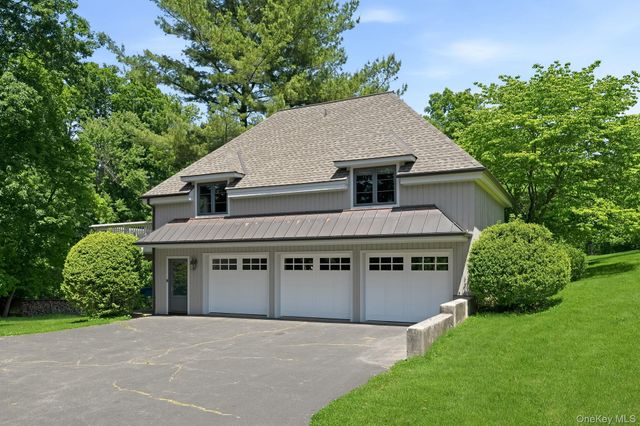 20 Meeting House Road, Bedford Corners, NY 10549