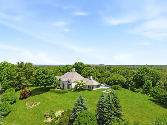 20 Meeting House Road, Bedford Corners, NY 10549