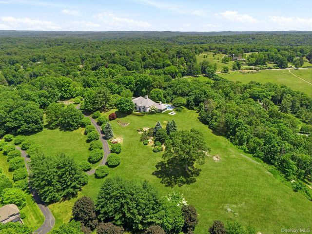 20 Meeting House Road, Bedford Corners, NY 10549