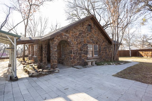 4875 E Williams Spring Road, Fort Worth, TX 76135