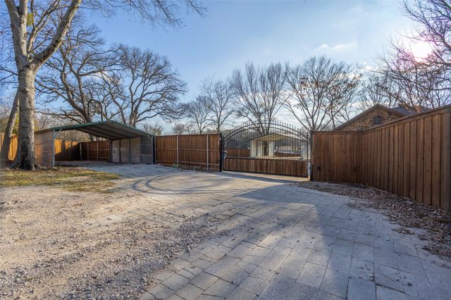 4875 E Williams Spring Road, Fort Worth, TX 76135