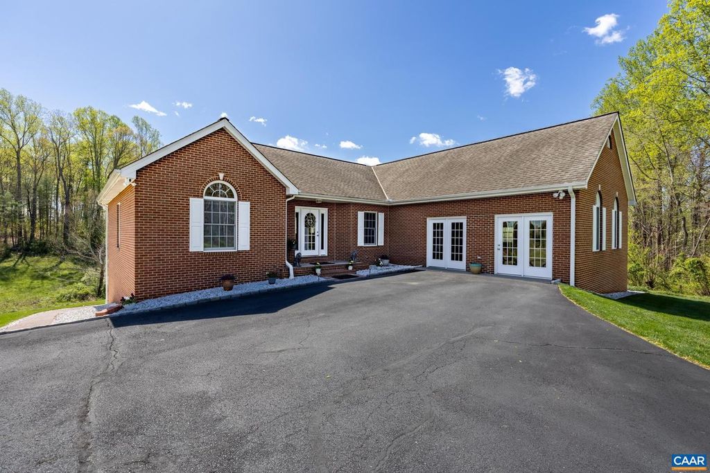 105 SQUIRREL PATH, Stanardsville, VA 22973